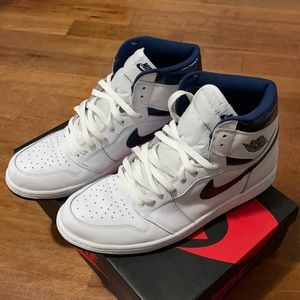 Jordan 1 Retro Metallic Navy